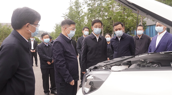 云南省委副书记、、、省长王予波带队到 利来国国际最给力的老牌动力开展调研